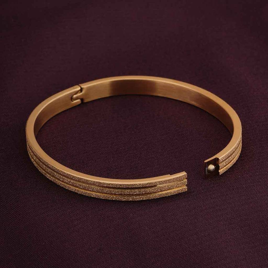 Sparkling Gold Bangle For Women : PMWSSBR139-G