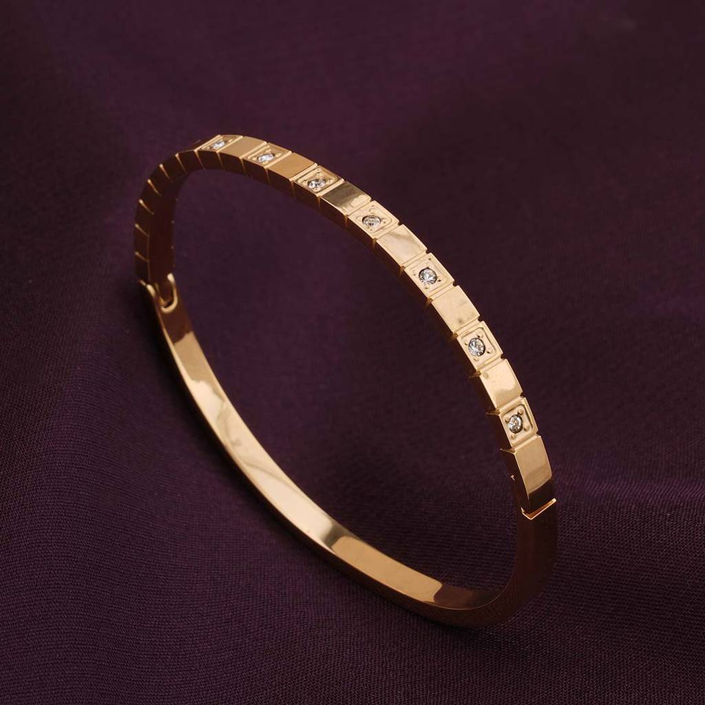 Dazzling Diamonds Bracelet For Women : PMWSSBR154-G
