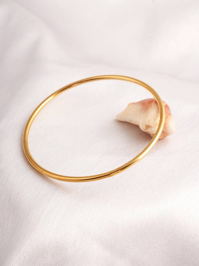 Plain Slim Gold Bangle For Women : PMWSSBR220-G