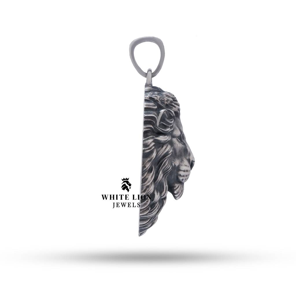 Calm Lion Pendant : PPO2044