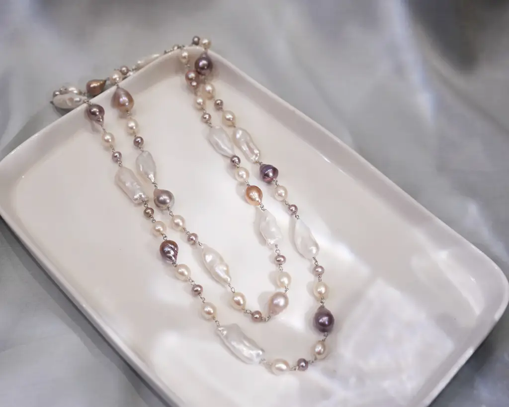 Freshwater Pearl Long Necklace : PRL-BD-03