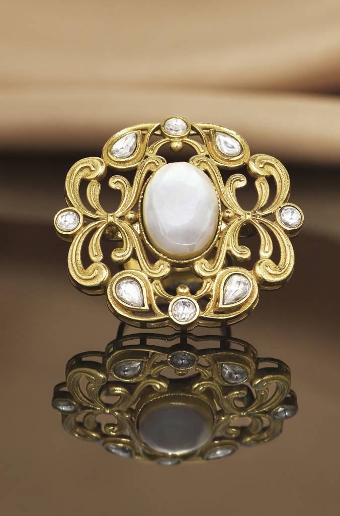 Golden Embrace Polki Ring : PRSEP24RG142