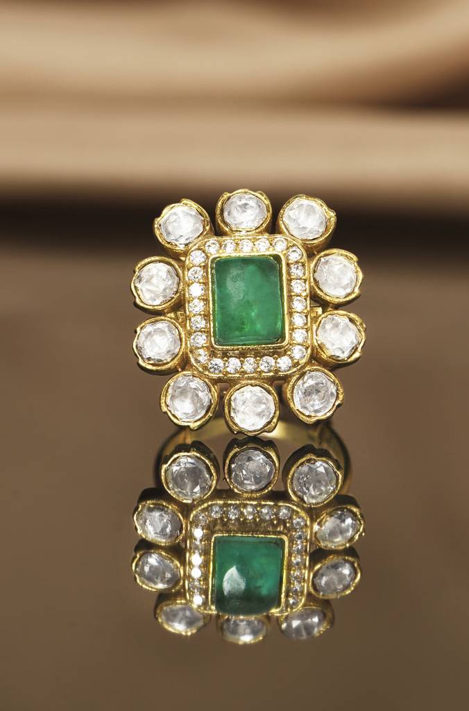 Emerald Radiance Polki Ring : PRSEP24RG144