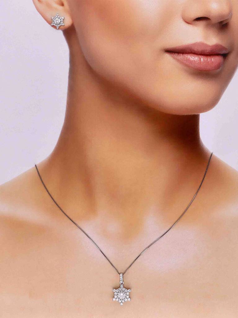 925 Silver Snowflake Pendant With Chain & Earrings Set : PSCP304-S-NA