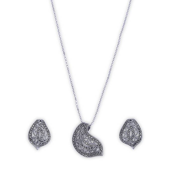 Intricate Leafy Elegance Pendant Set : PS36