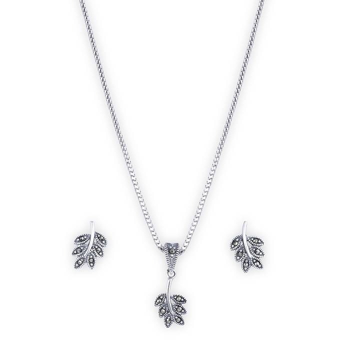 Enchanted Leafy Branch Pendant Set