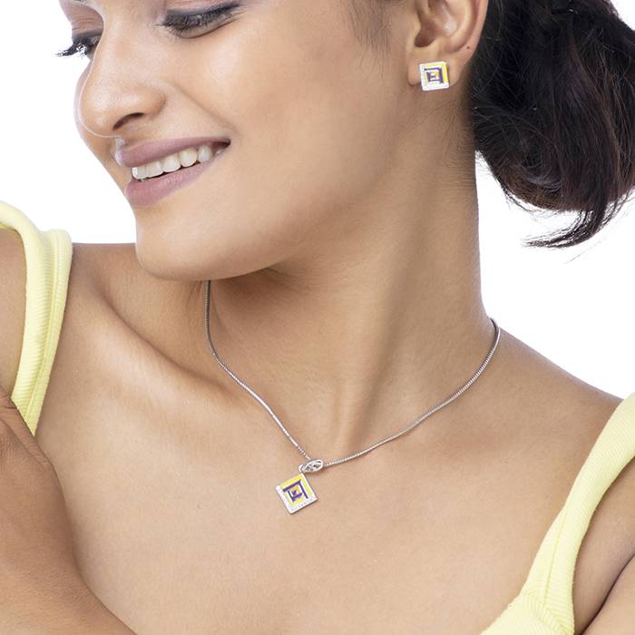 Sunny Square Delight Pendant Set