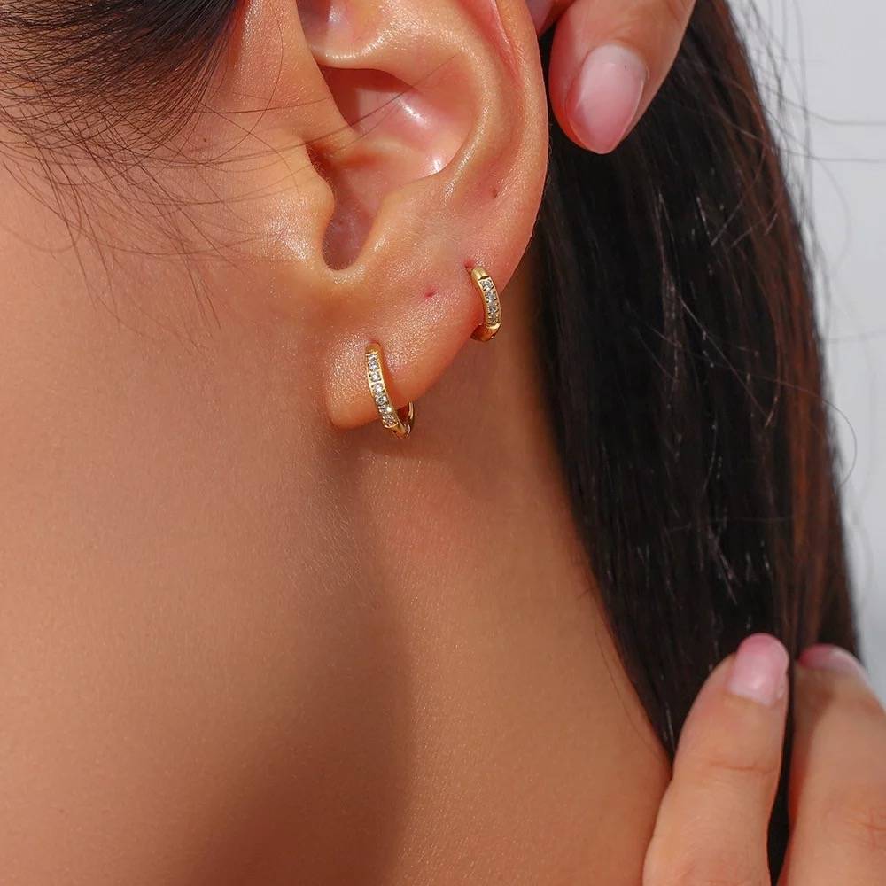 18Kt Gold Plated Dainty Piercing Huggies, Pari (Small)