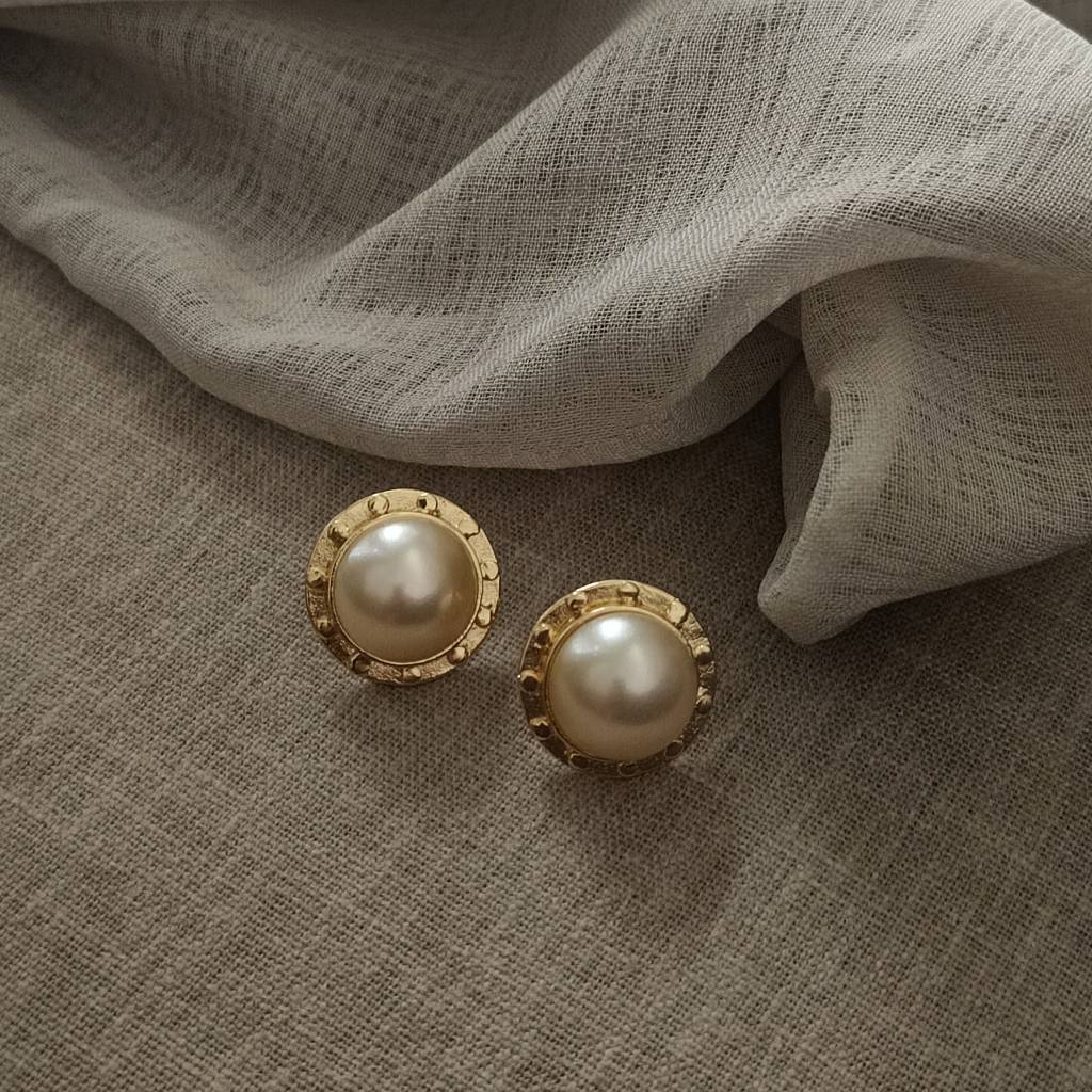 Pearl Luxe Studs