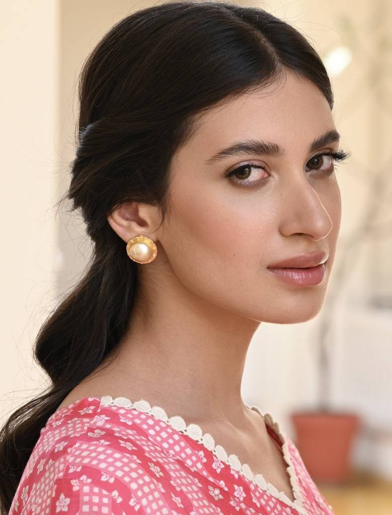 Pearl Luxe Studs
