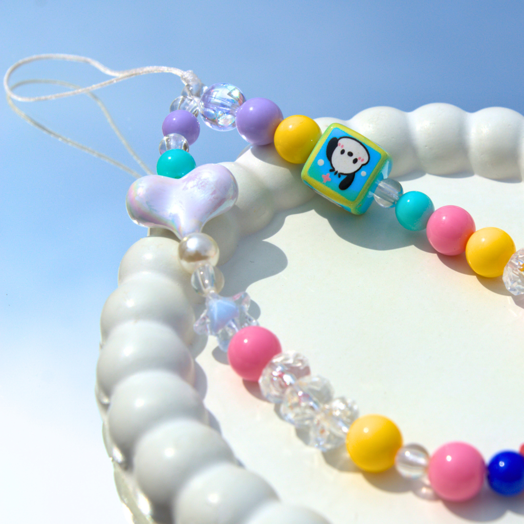 Playful Snoopy Phone Charm Strap : PC001