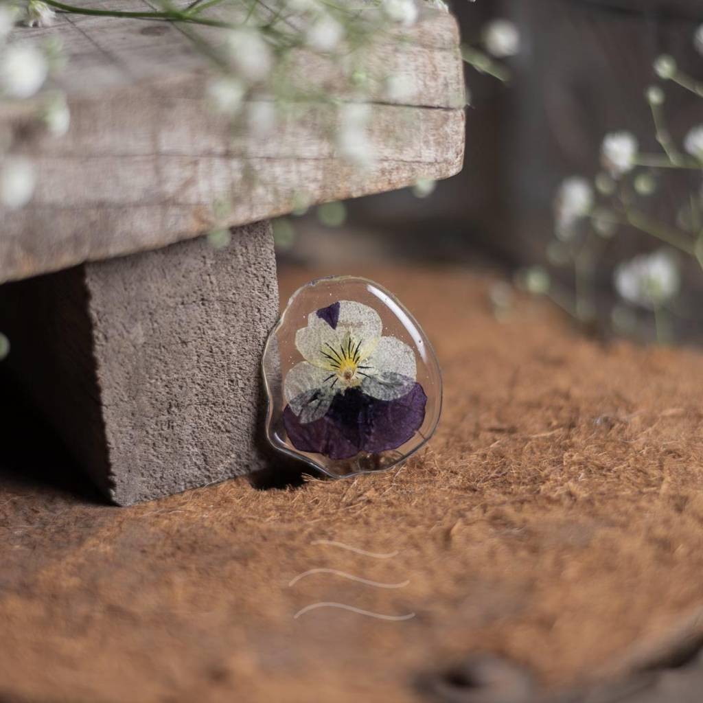 Plush Pansy Pin : LA-PP-PL