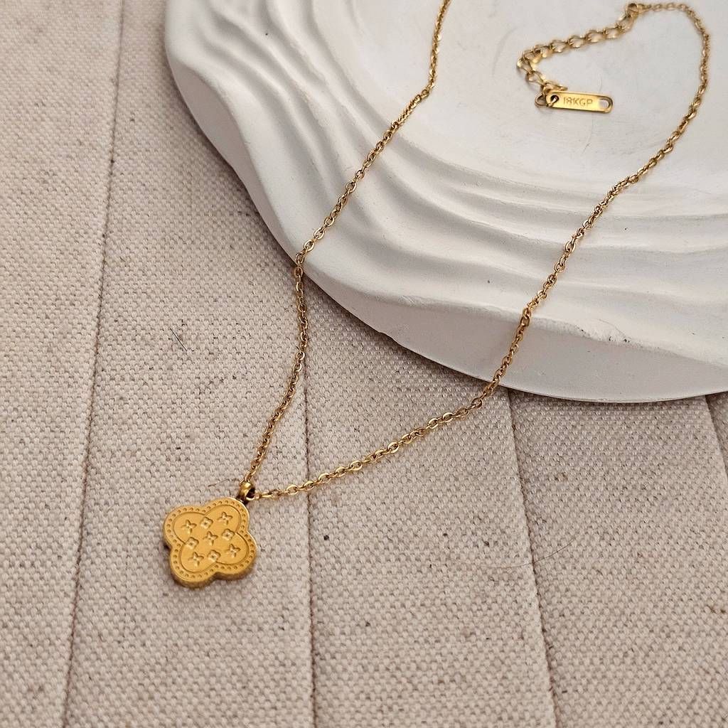 Poppy Pandent Necklace Gold Stainless Steel