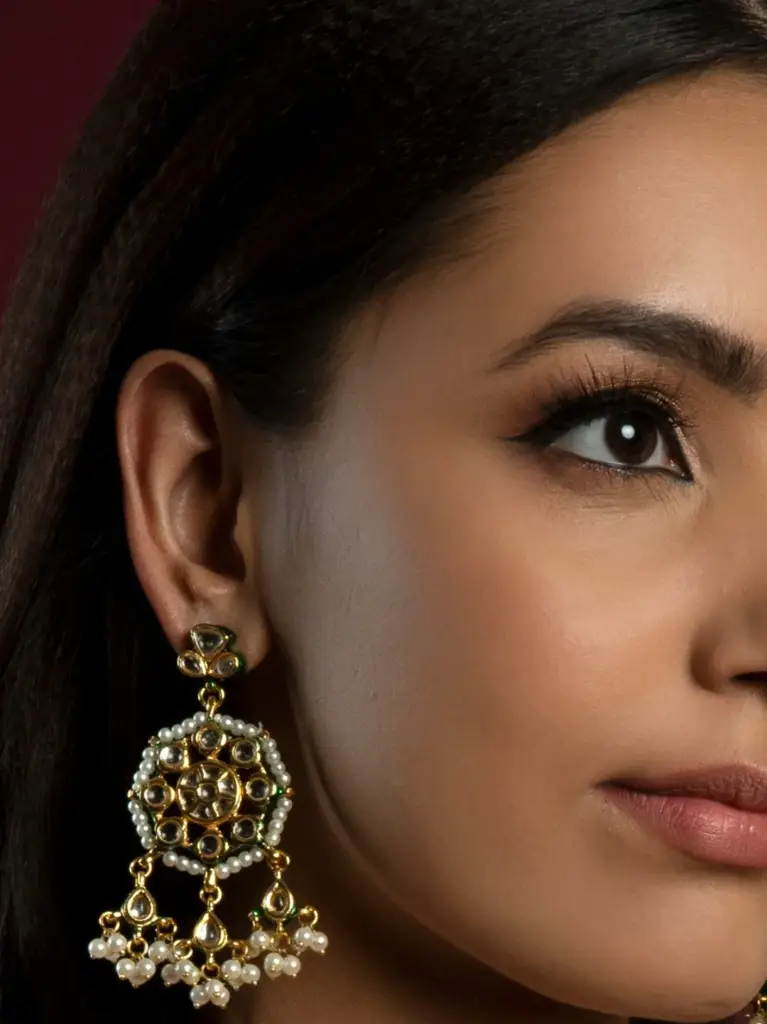 Finely Crafted Pachi Kundan Necklace Set With Earrings : QJV006