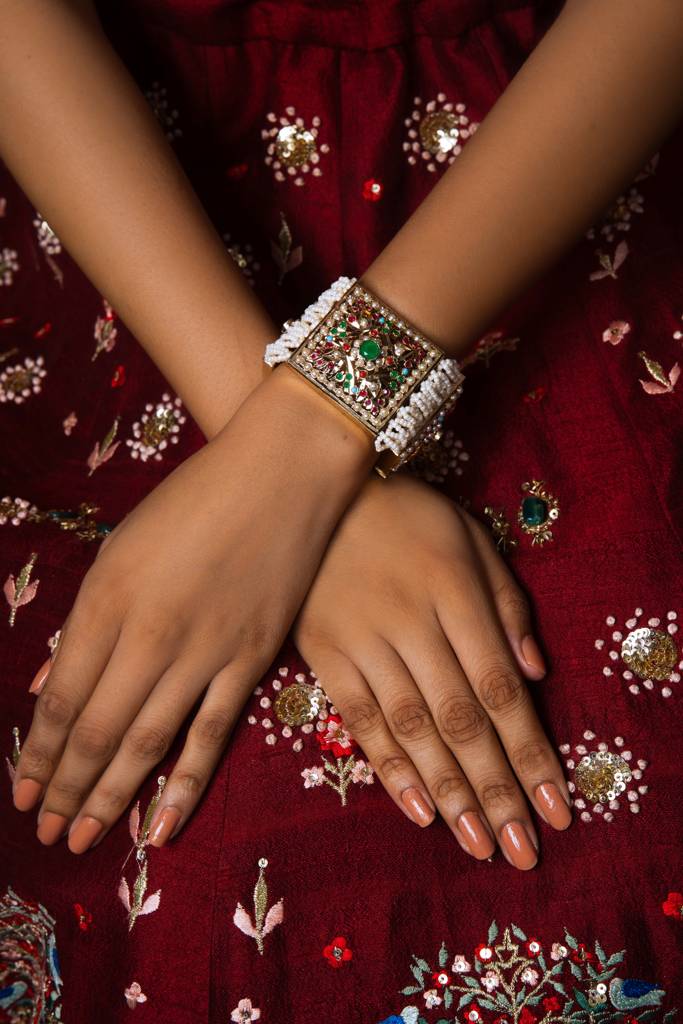 Regal Navratan Jadau Dasti : ASQJ075