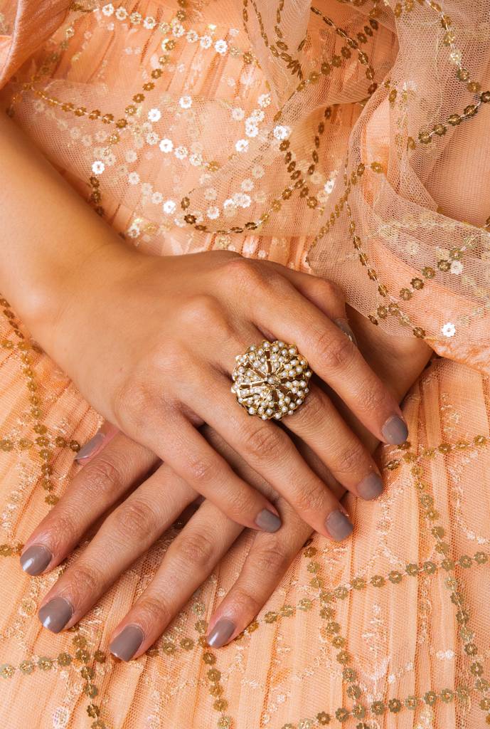 White Jadau Adjustable Ring : ASQJ026