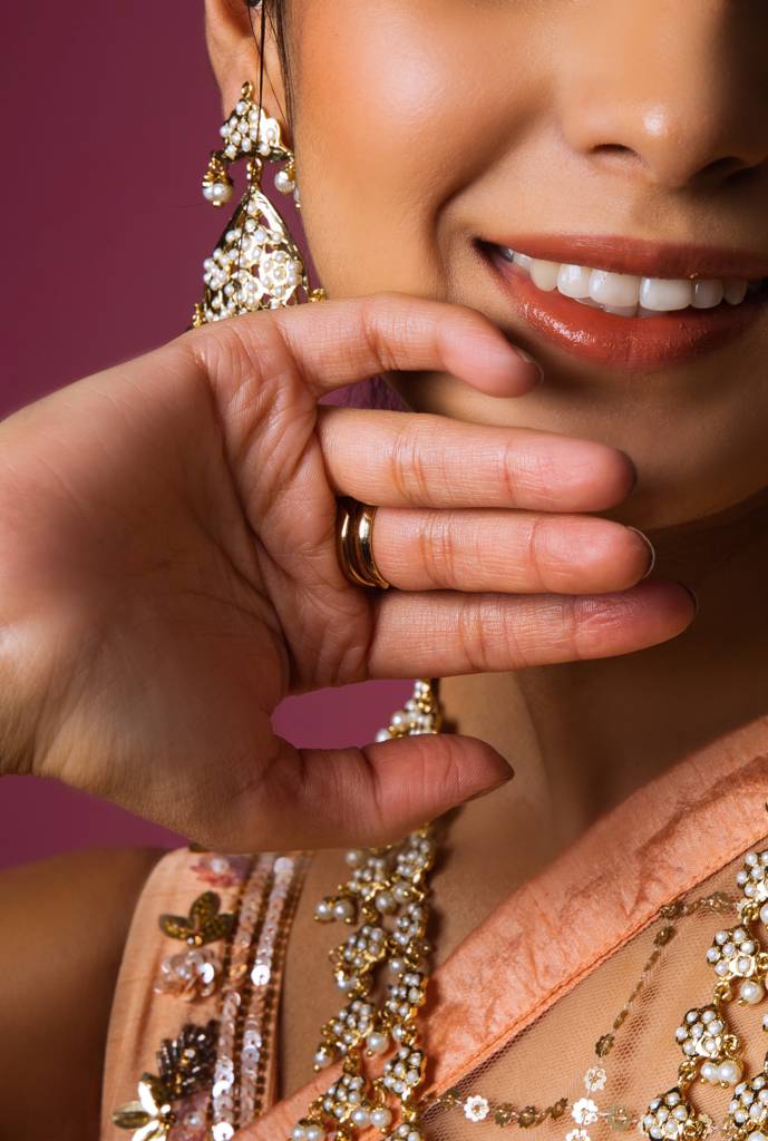 Pearl White Round Adjustable Jadau Ring : ASSQJ023