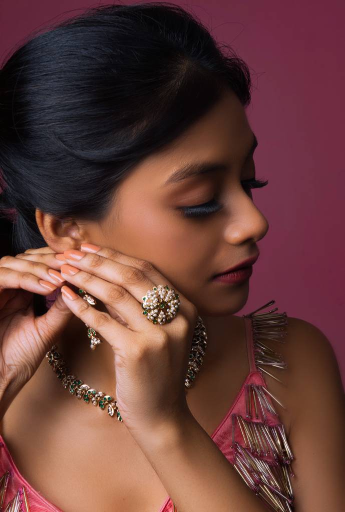 Emerald Toned Jadau Adjustable Ring : ASQJ022