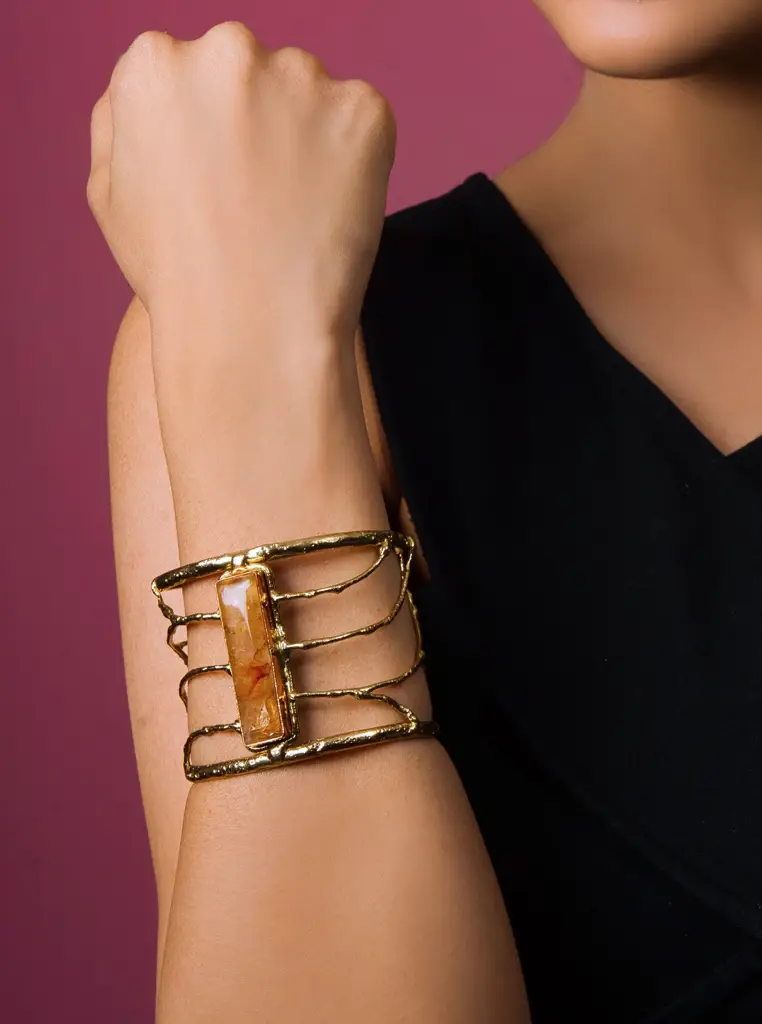 Chic Broad Single Stone Bracelet : QJSEP184