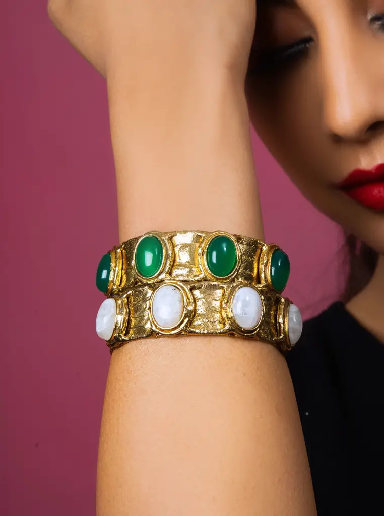 Stylish Semi Precious Stone Cuff : SHCE5605