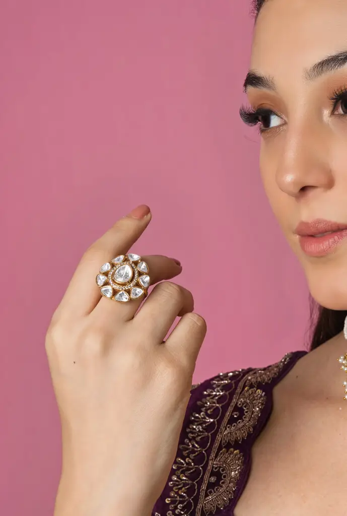 Paisley White Kundan Ring : RMQJ0041