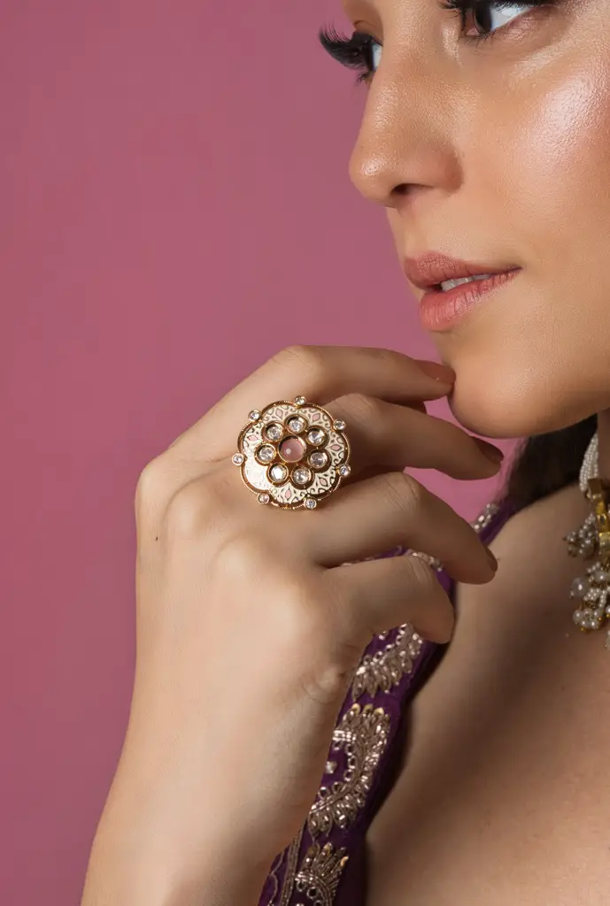 Floral Enamel Pink And White Kundan Ring : RMQJ0043