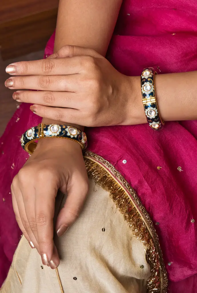 Meena Kundan Bangle Pair D1 : SSJAN008