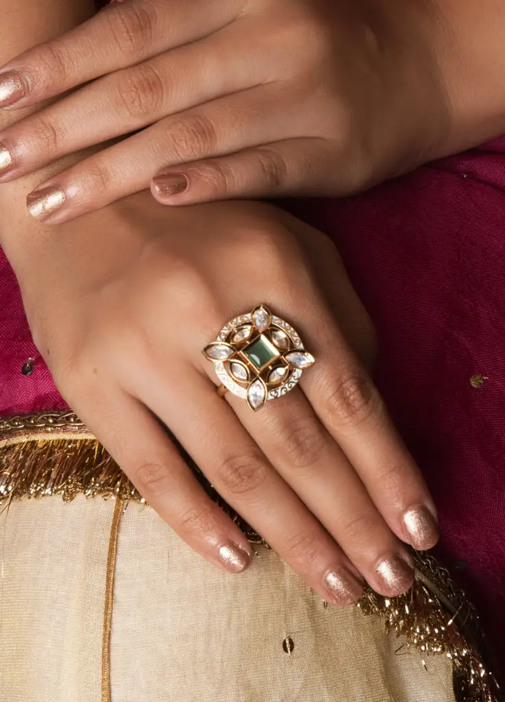 Sharmila Emerald Toned Kundan Ring : RMQJ0064