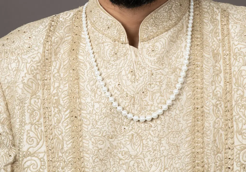 White Pearl Single Layer Grooms Sherwani Mala : ASQJ104