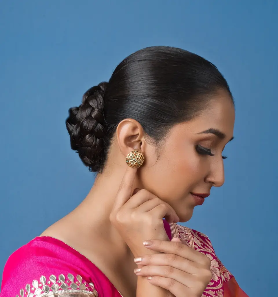 Sona Moti - Navratan Stud Earrings : RMQJ0133