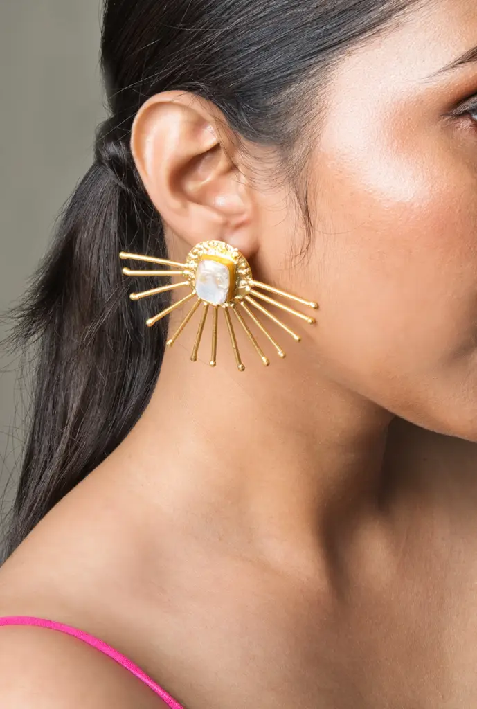 Shell Pearl Spoke Earrings : SKQJ211