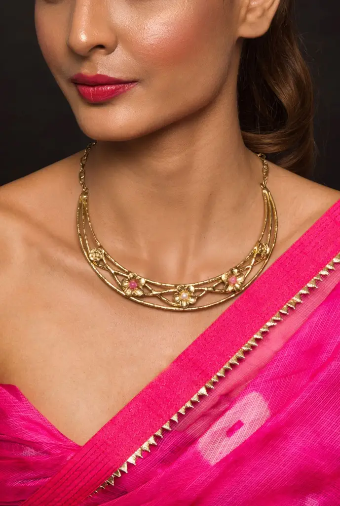 Gold Plated Floral Motif Adjustable Necklace : QJSEP88