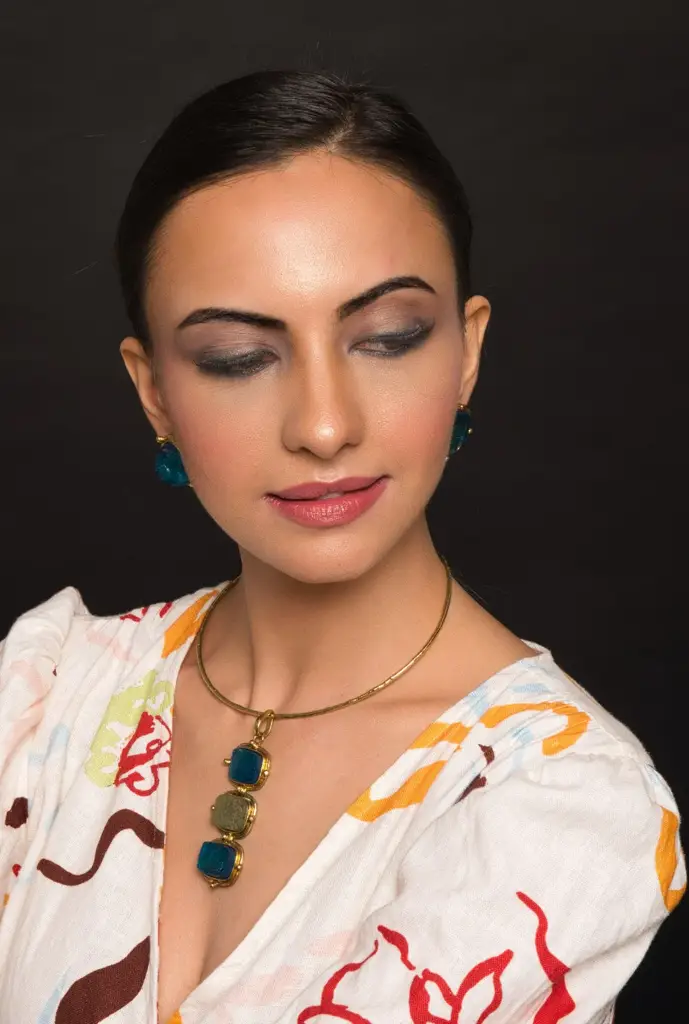 Isabella Trio Semi Precious Stone Necklace - Blue (Without Earrings) : QJM133