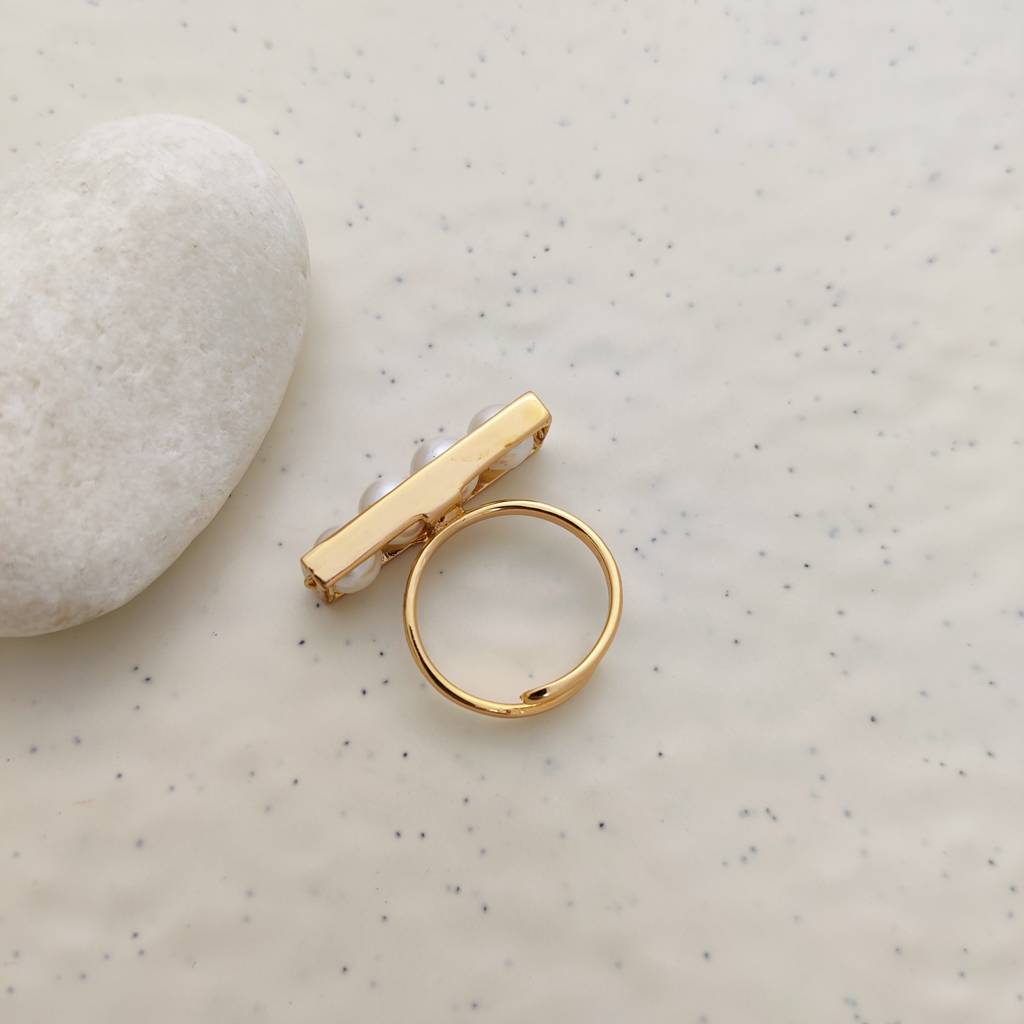 Pearly-Bar Ring : R-8