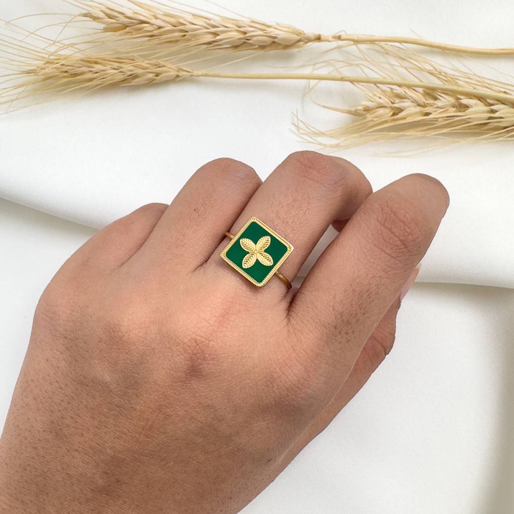 Green Brianna Ring : R-CL-4-0