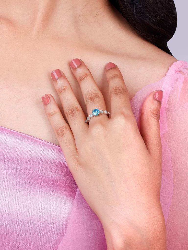 Giva 925 Sterling Silver Bold Blue Brilliance Ring