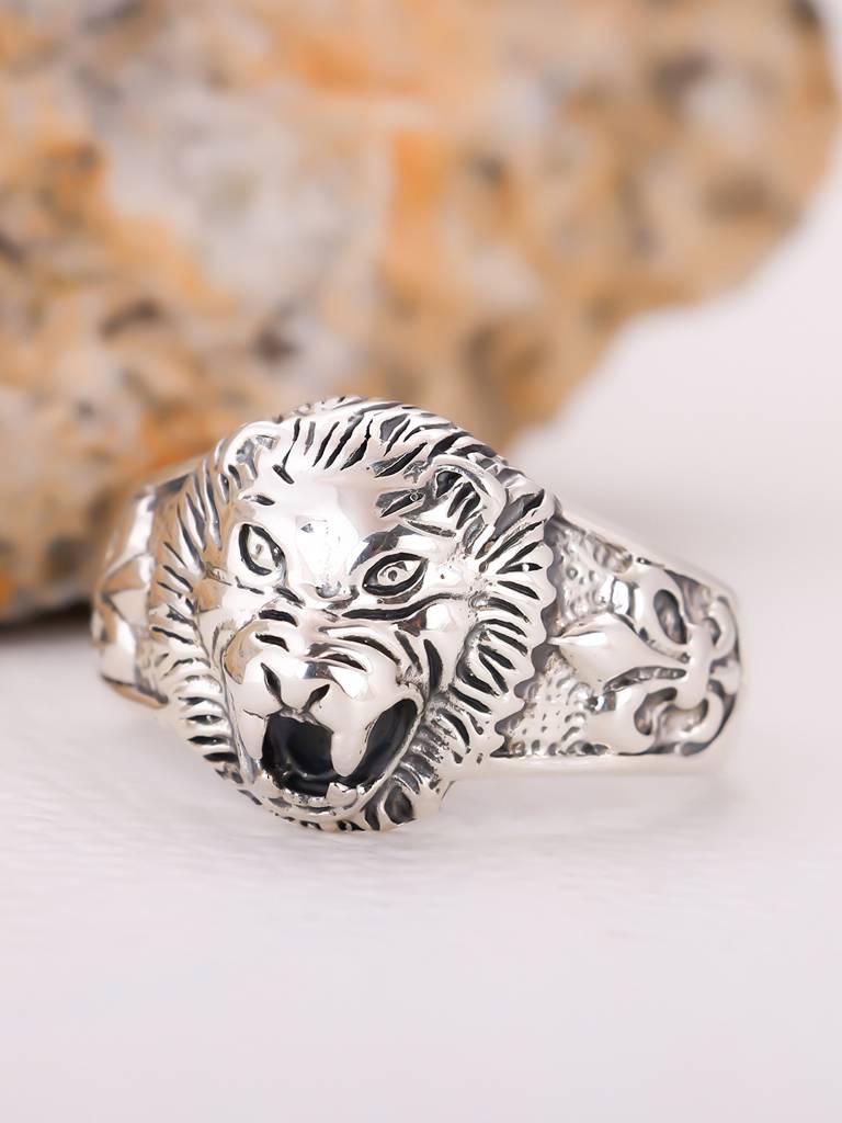 Giva 925 Oxidised Silver Lion Ring