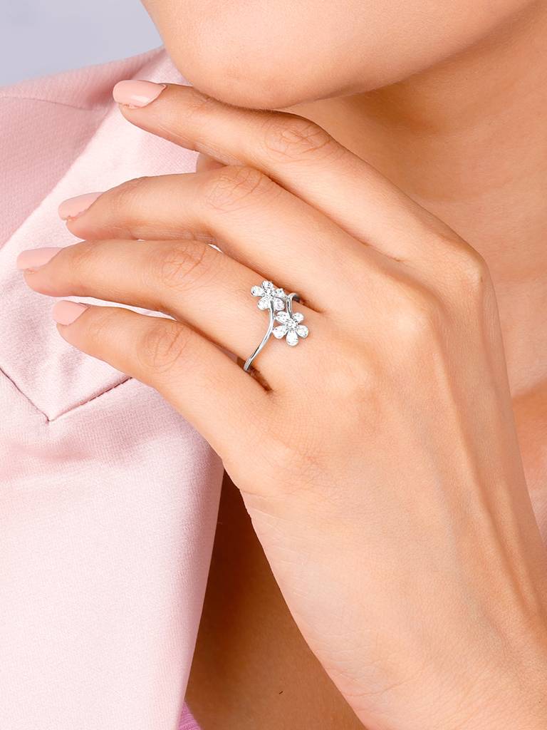 Giva 925 Sterling Silver Floral Brilliance Ring