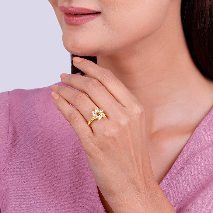 Giva 925 Sterling Silver Golden Cirque Ring,Fixed Size, Indian - 12 | Gifts For Women And  : R01338