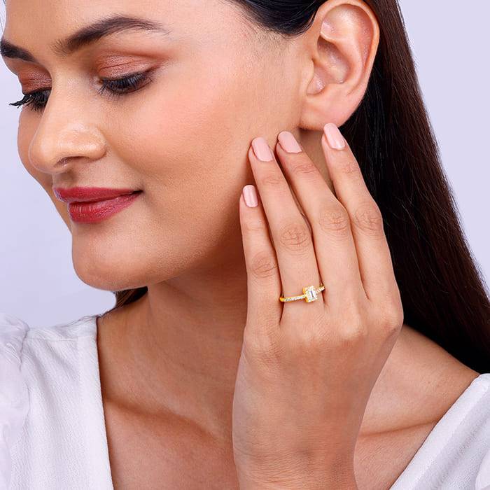 Giva 925 Sterling Silver Golden Radiant Aura Ring,Fixed Size, Indian - 12, Us - 6 | Gifts  : R01395