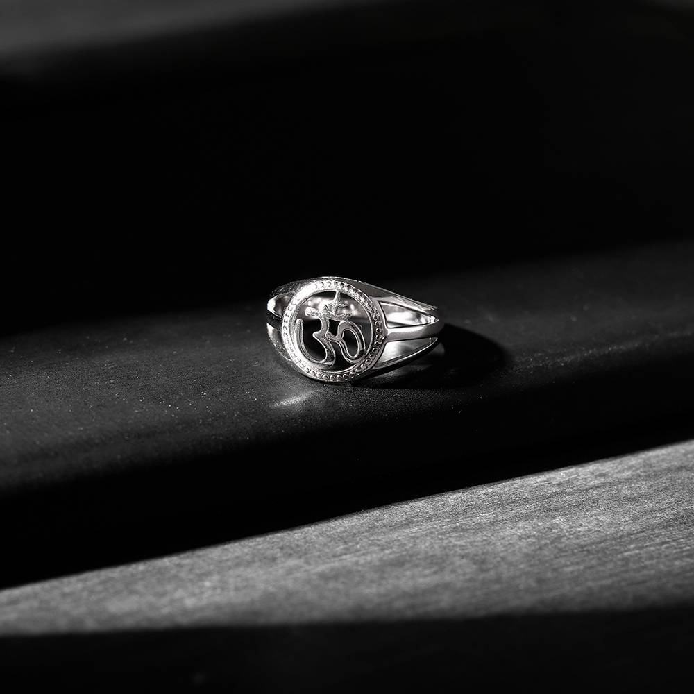 Giva 925 Silver Om Vibe Ring For Him Fixed Size Indian - 20 Us - 10 : R01475
