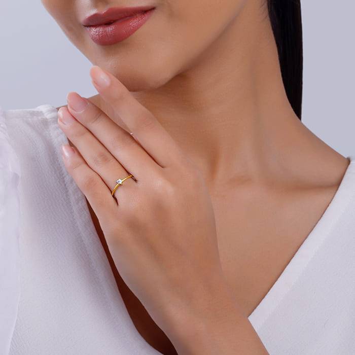 Golden Little Heart Ring : R01965