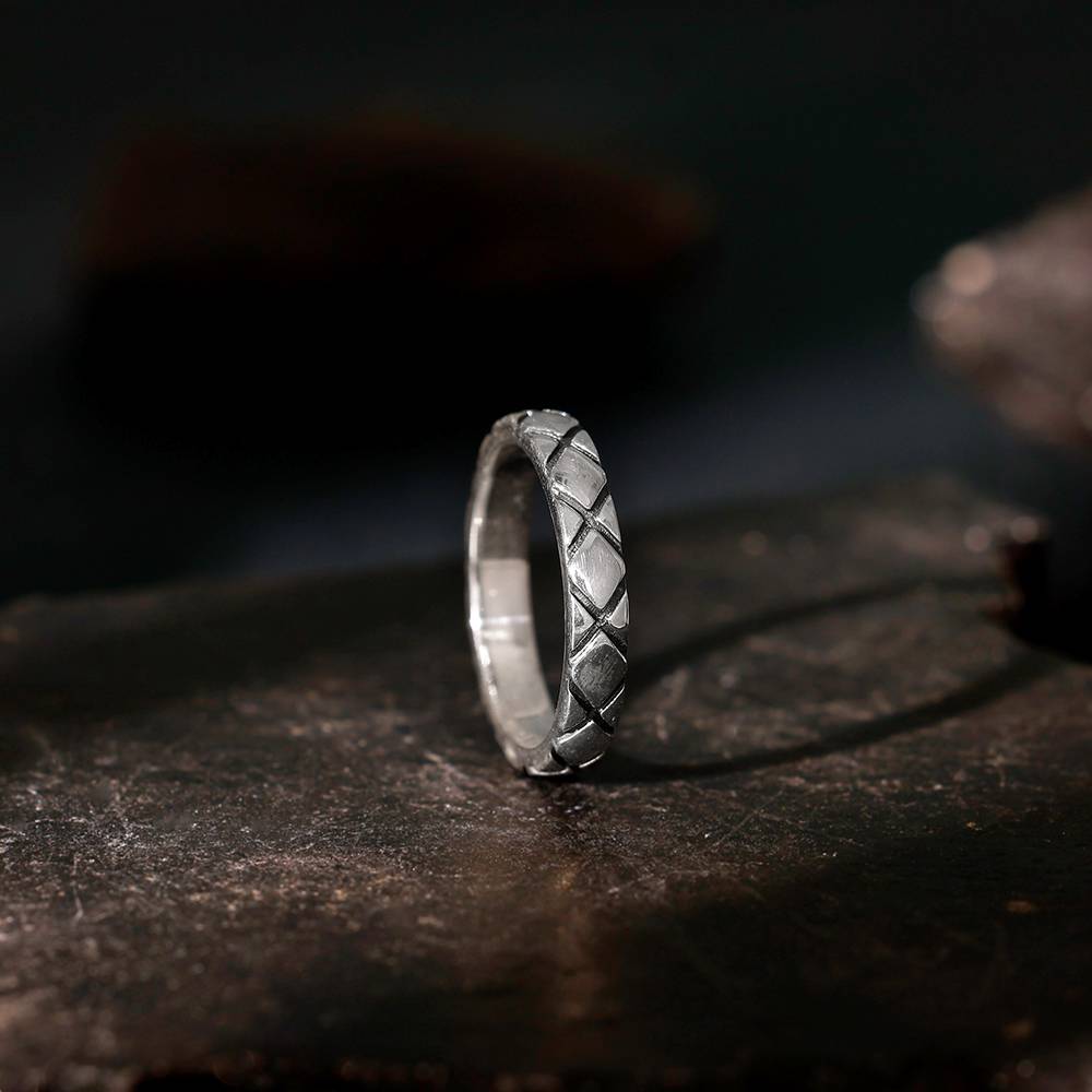 Giva 925 Oxidised Silver Rider Edge Ring For Him,Fixed Size,Indian - 20 | Gifts For Mens And Boys| With Certificat : R02130_20