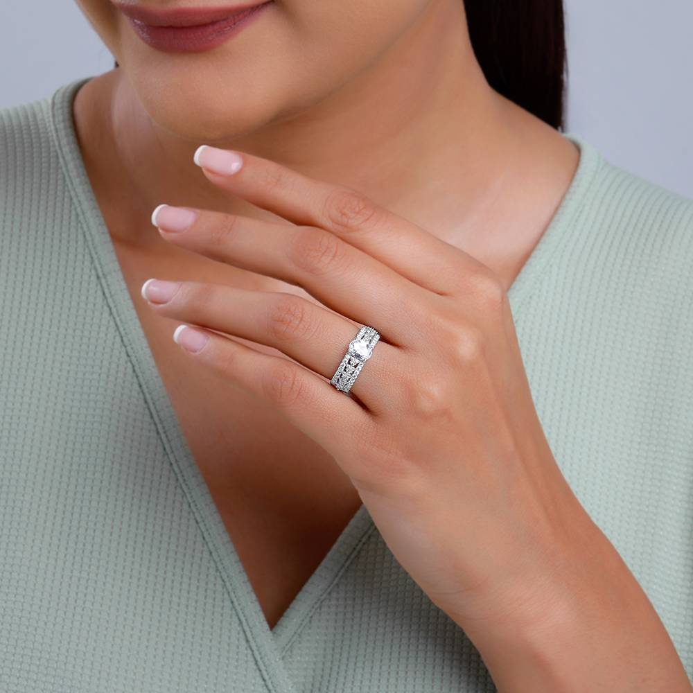 Giva 925 Silver Queen Of Hearts Ring,Fixed Size, Indian- 12 | Gifts For Women And Girls | With Certificate Of Authent : R02177