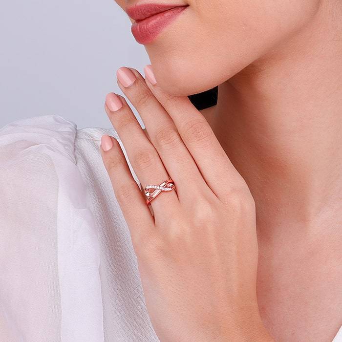 Rose Gold Twist & Turns Zircon Ring : R0228
