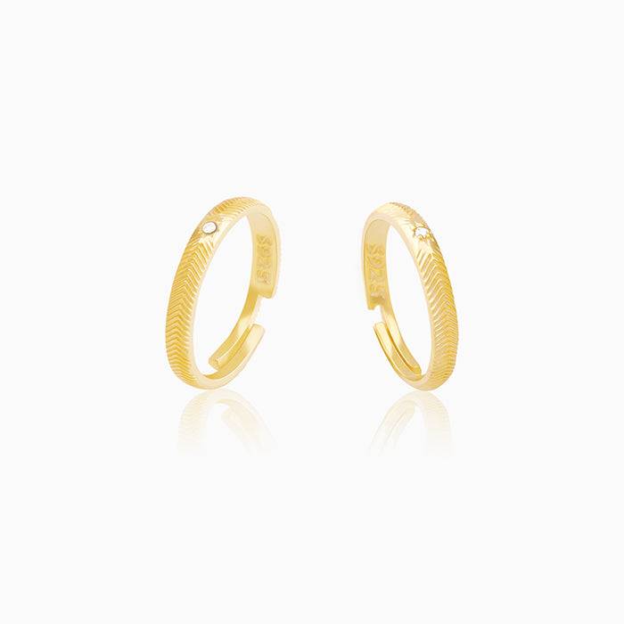 Golden Worth The Love Couple Rings : R0262