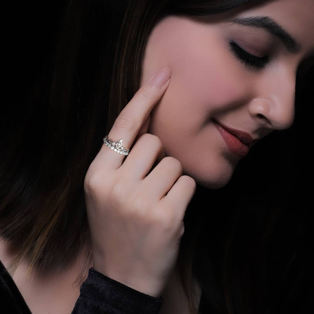 Silver Sparkling Crown Ring : R026