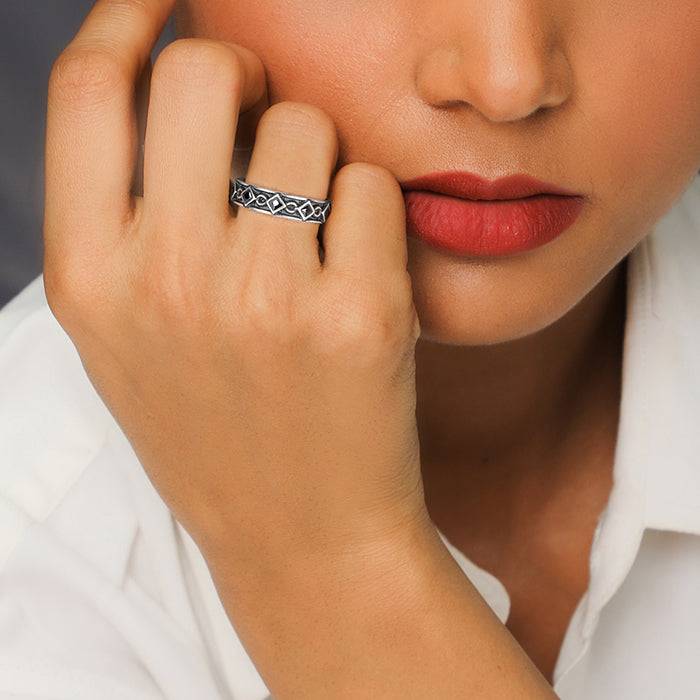 Oxidised Silver Rhombus Ring : R0339