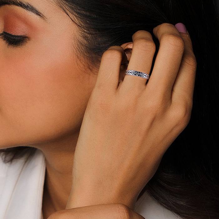 Silver Intricate Leaf Ring : R0380