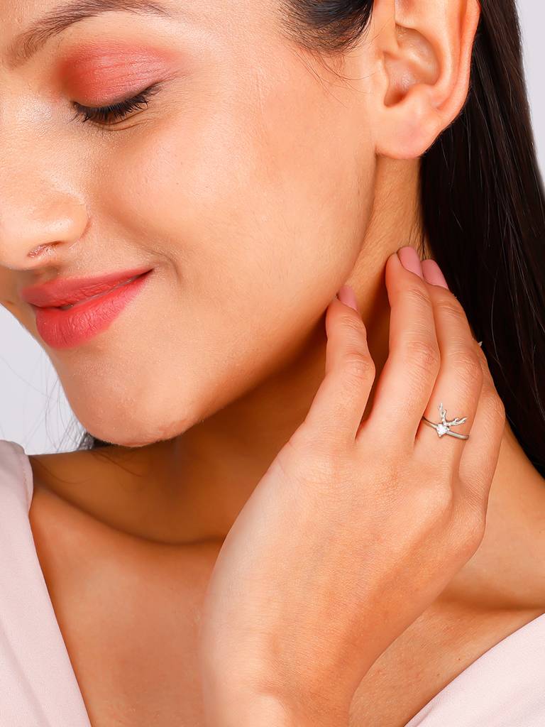 GIVA 925 Sterling Silver Deer Heart Ring